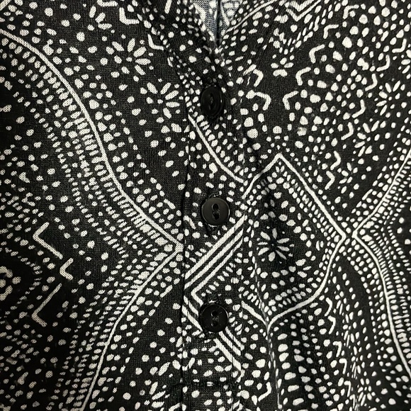 Women’s size large H&M polyester blouse - Picture 6 of 13